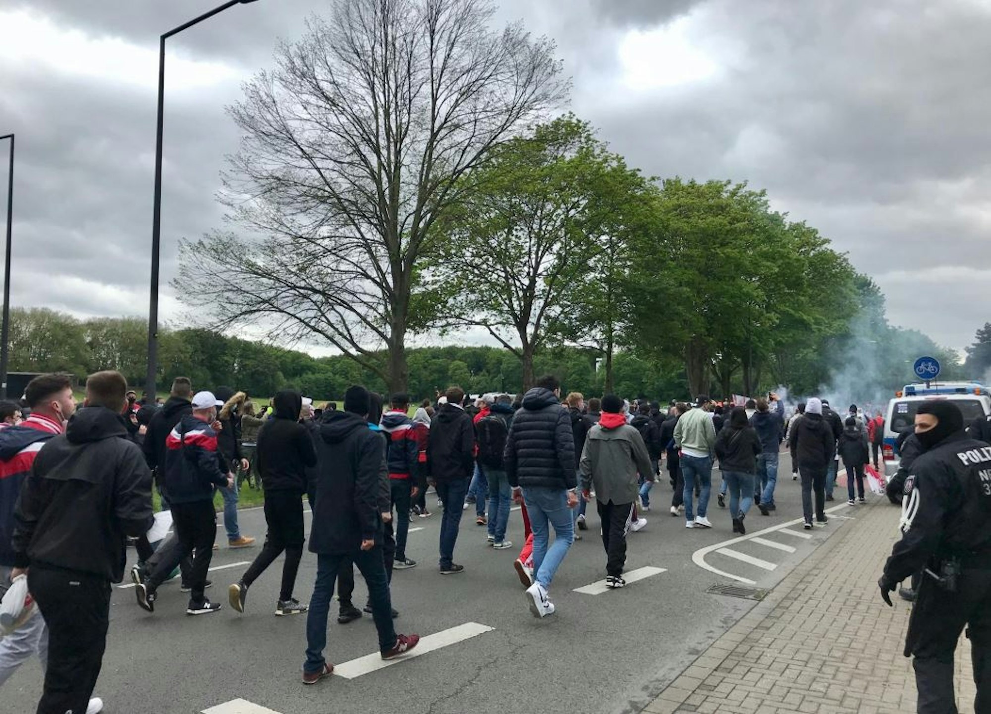 FC Relegation Fans am Stadion