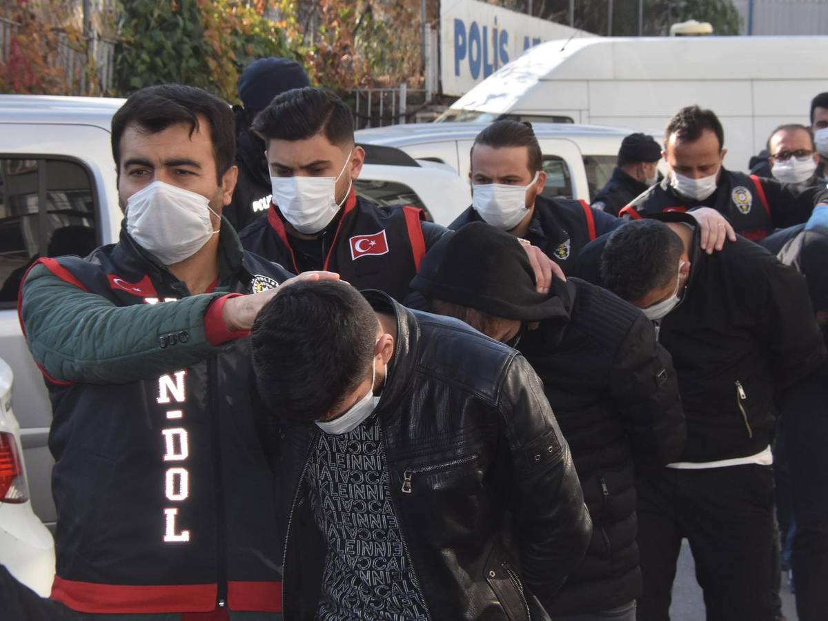razzia_izmir_callcenter_08_12_2020 (2)