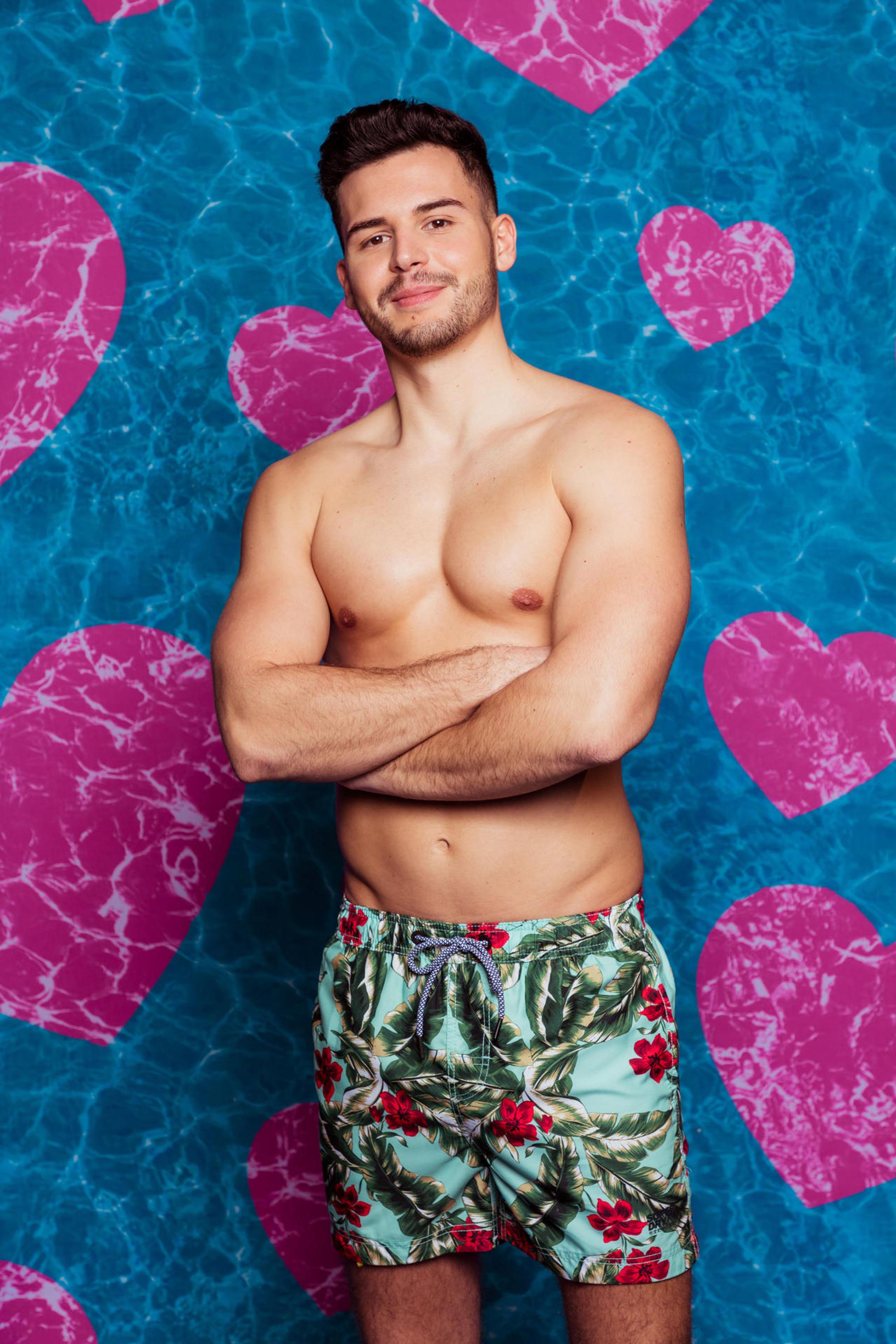 Love_Island_Dennis_03032021