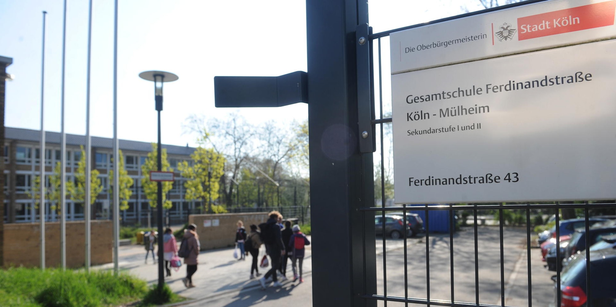 Schule außen