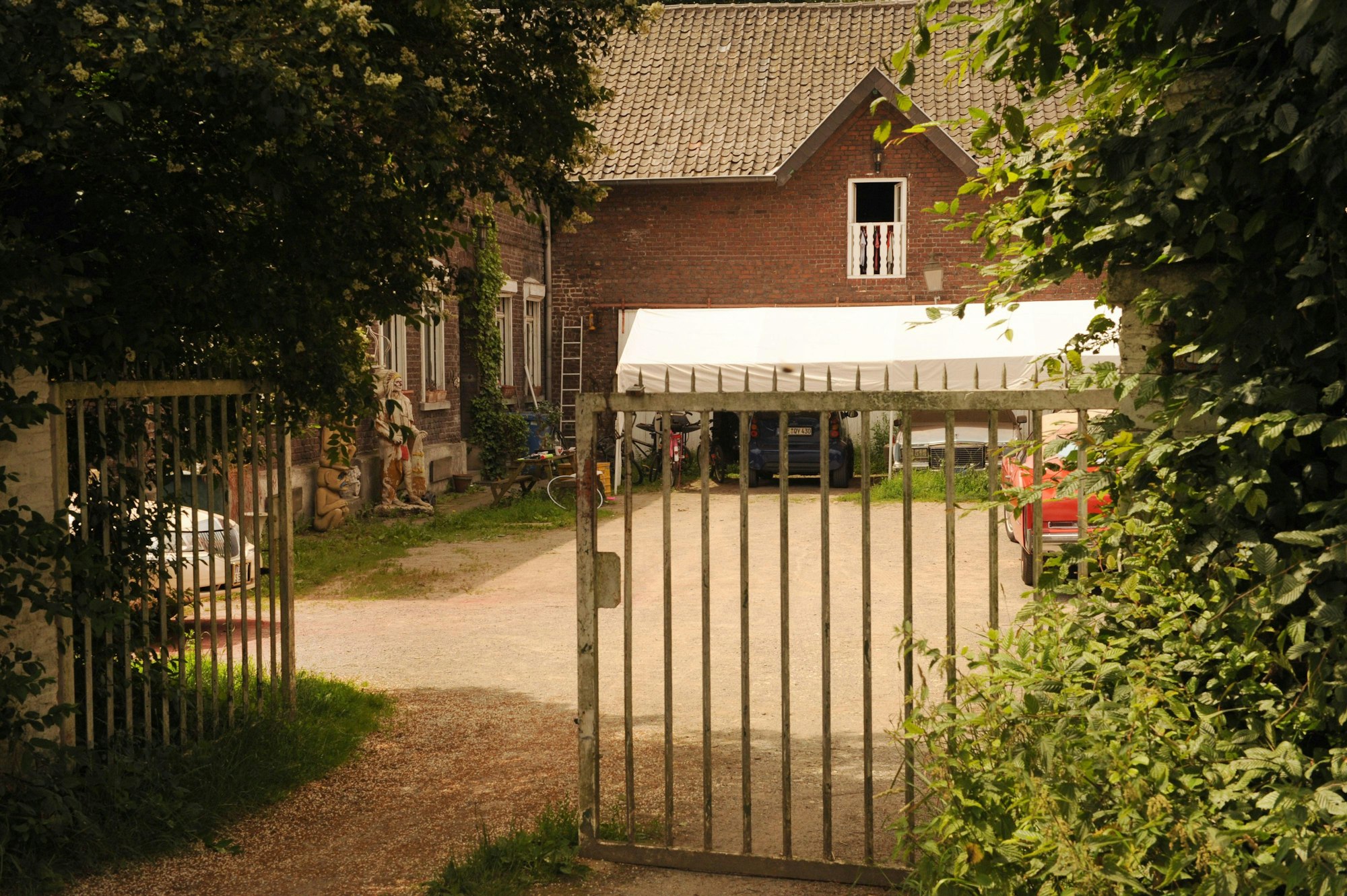 01D___06_71-106382709_ori