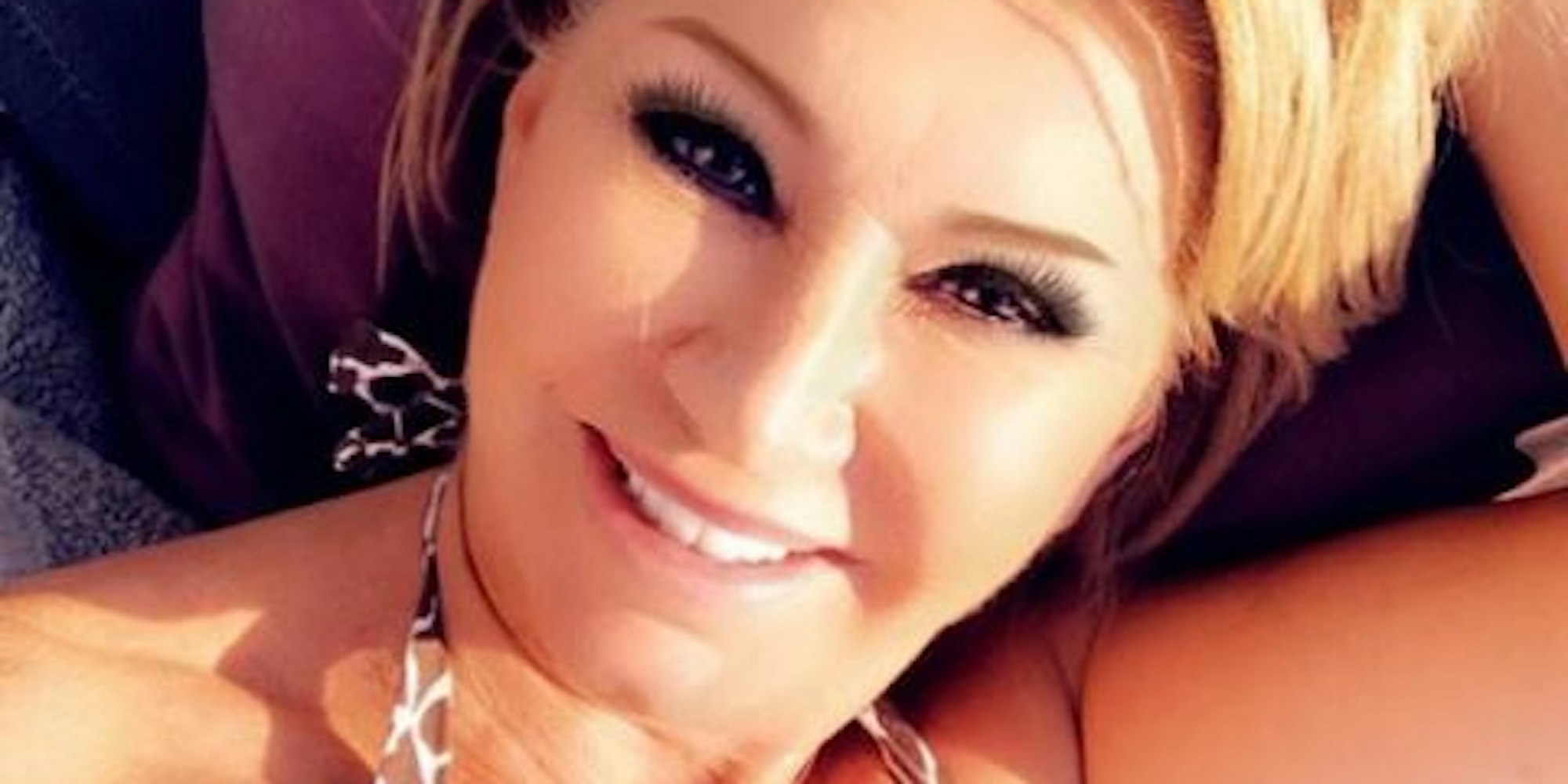 Geiss_Bikini_Selfie