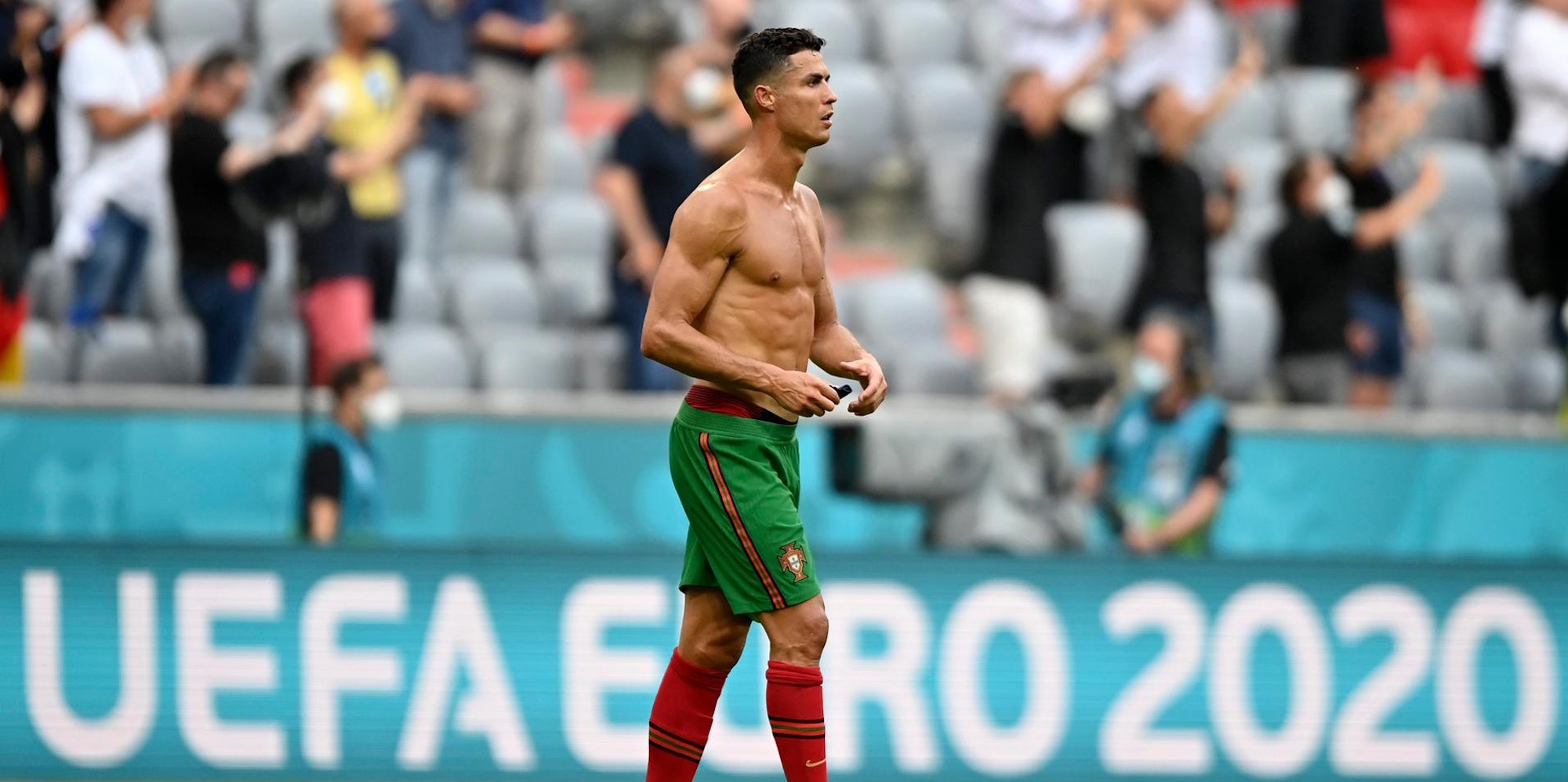 EM Ronaldo Oben Ohne