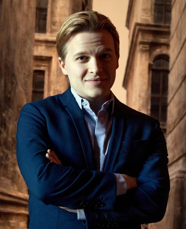 Ronan_Farrow