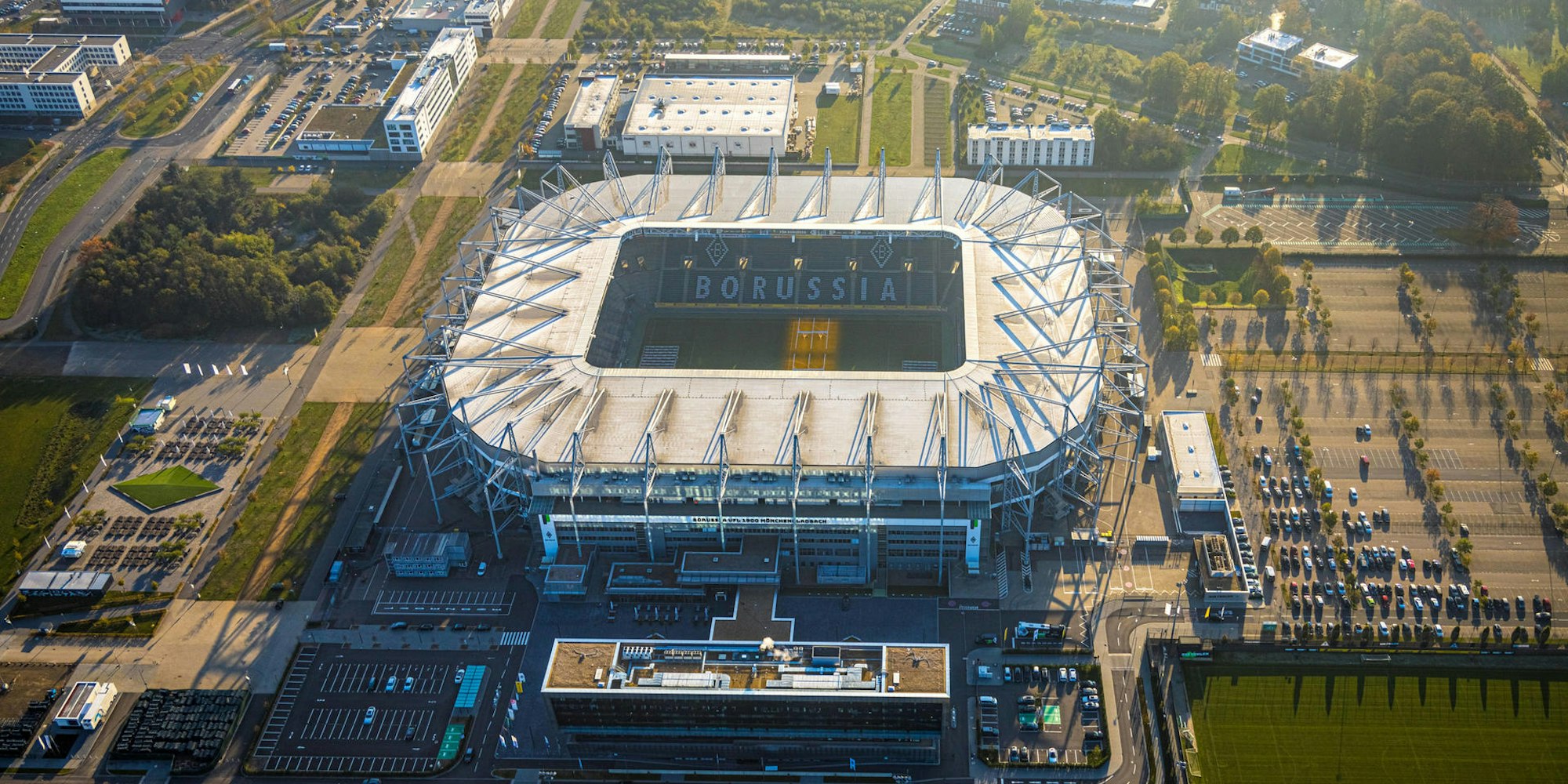 Borussia-Park_Mönchengladbach_Luftbild_imago