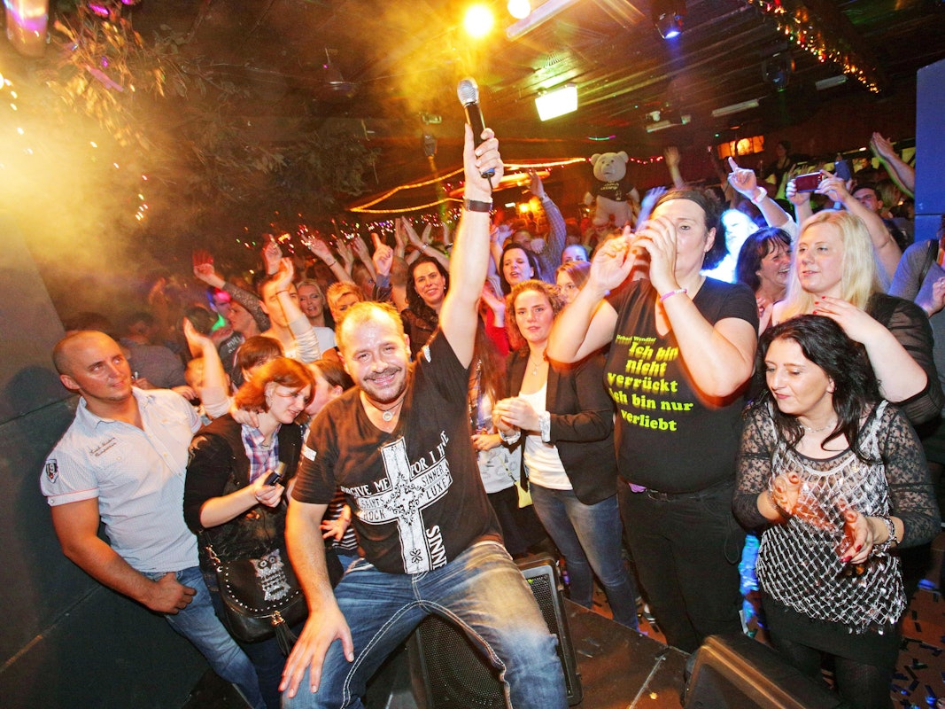 01K___33_71-99183297_ori