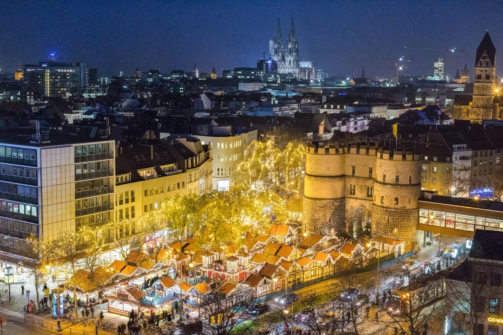 Weihnachtsmarkt_Rudolfplatz-20141128barcelo-mh9566B