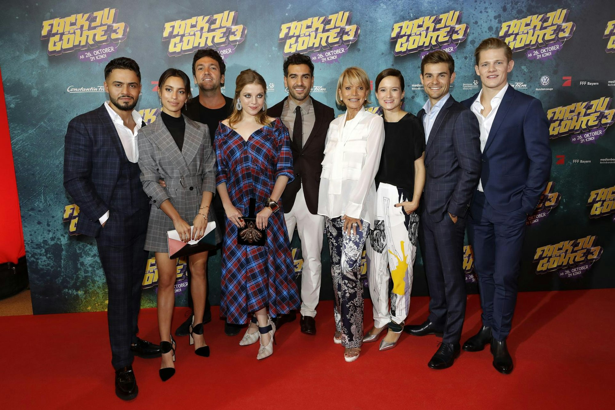 01KBO_10_71-124172884_ori