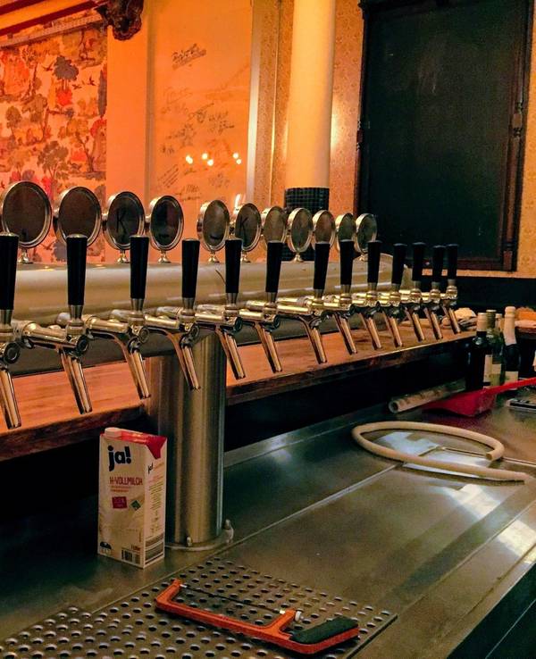 Die Bar des Lapidarium am Kölner Eigelstein