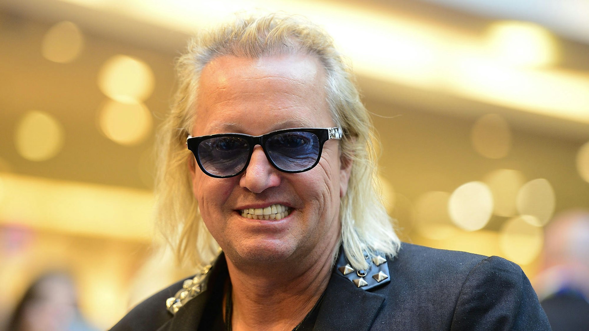 Millionär Robert Geiss postete ein Video, das vielen Fans angesichts der Flutkatastrophe im Rheinland und Ahrtal sauer aufstößt.