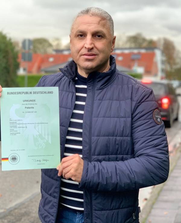 Zülfikar Celik hat ein Patent für eine Sicherheitstechnik gegen Dooring-Unfälle