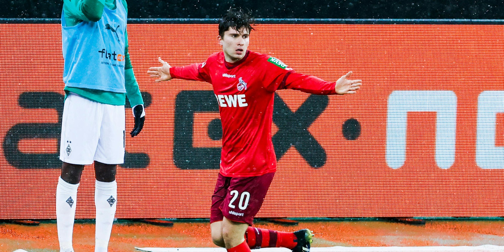 7CC6EC20-3AEF-4CDF-9D75-98B42F42A5F1