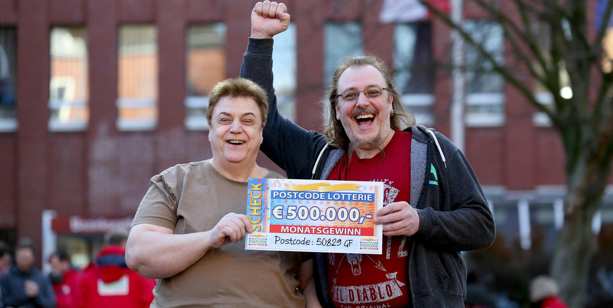 Lotteriegewinner Vater und Sohn