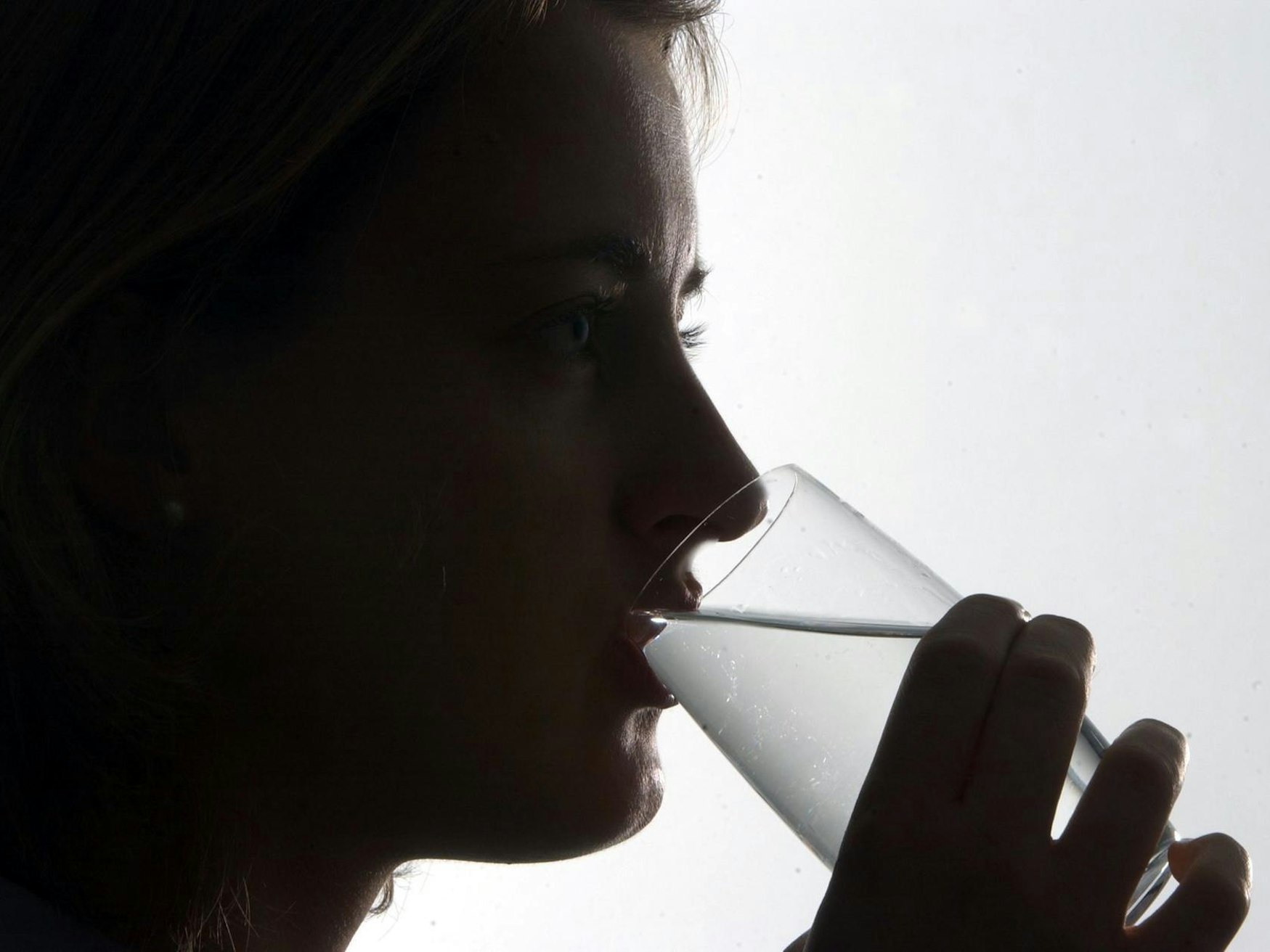 Stiftung Warentest hat Mineralwasser unter die Lupe genommen: Zwei Sorten schnitten besonders schlecht ab. Unser Symbolbild ist undatiert.