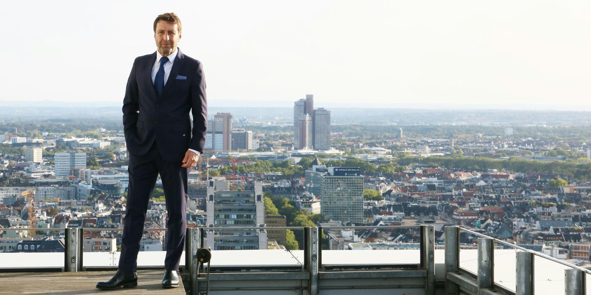 Osman auf der Terrasse