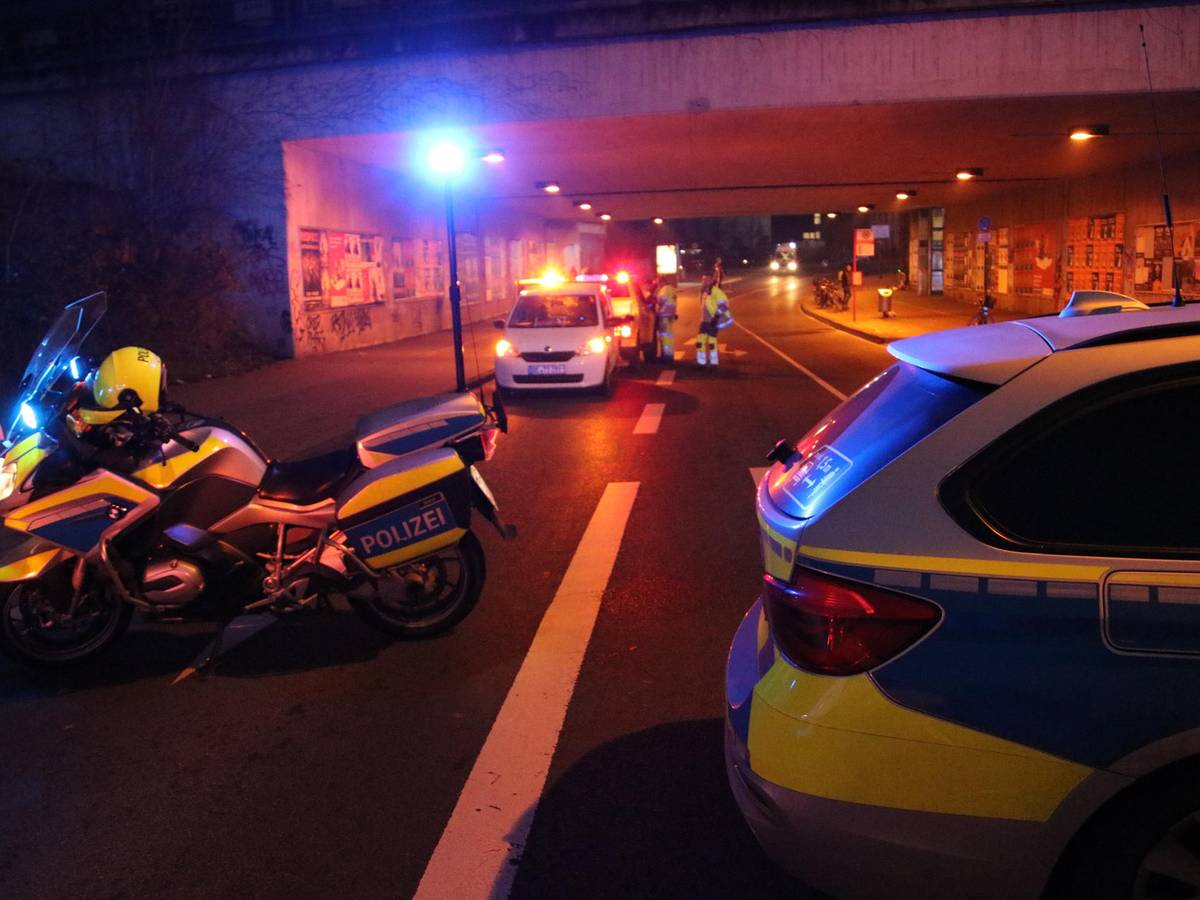 Polizei bei einem Unfall