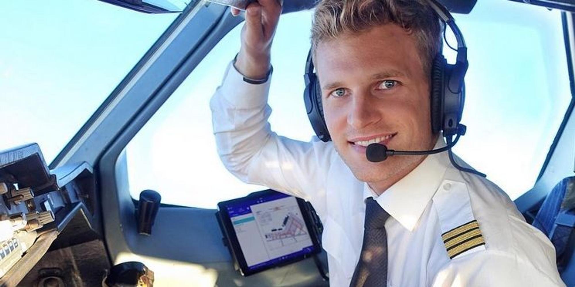 Pilot Patrick Biedenkapp ber Nervige Passagiere Applaus Bei Der Pilot Patrick Biedenkapp ber Nervige Passagiere Applaus Bei Der