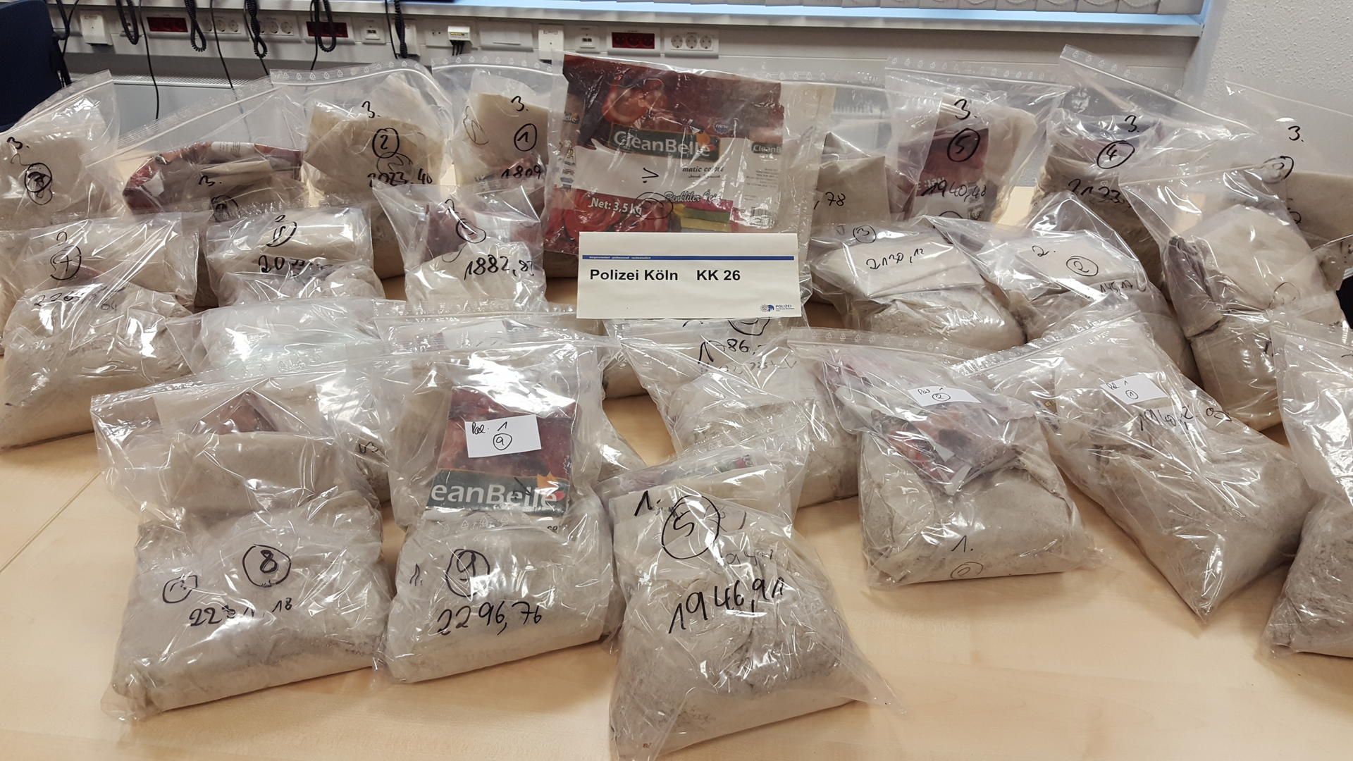Drogenfund Heroin Kölner Polizei 170908