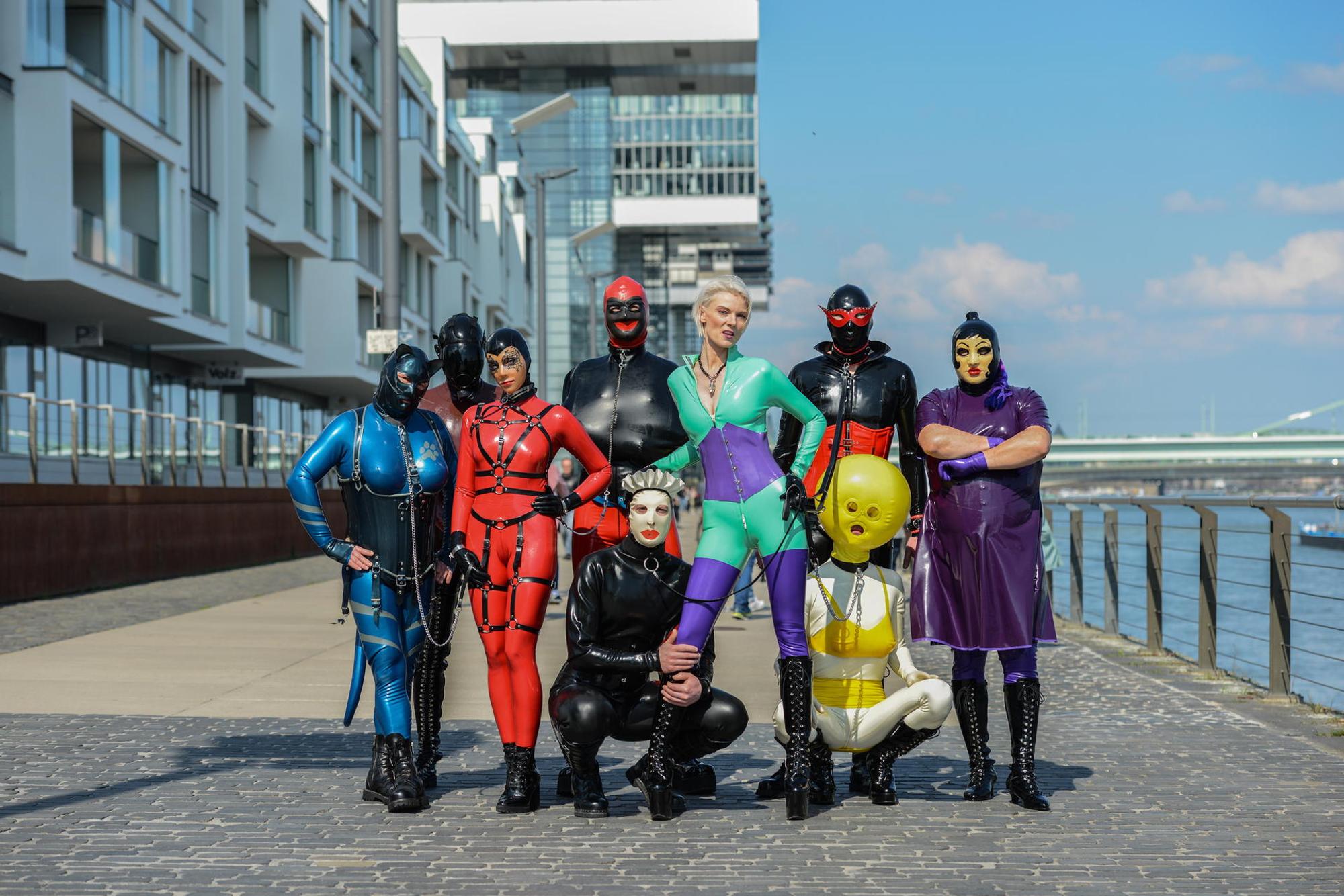 190407_uw_Latex_003