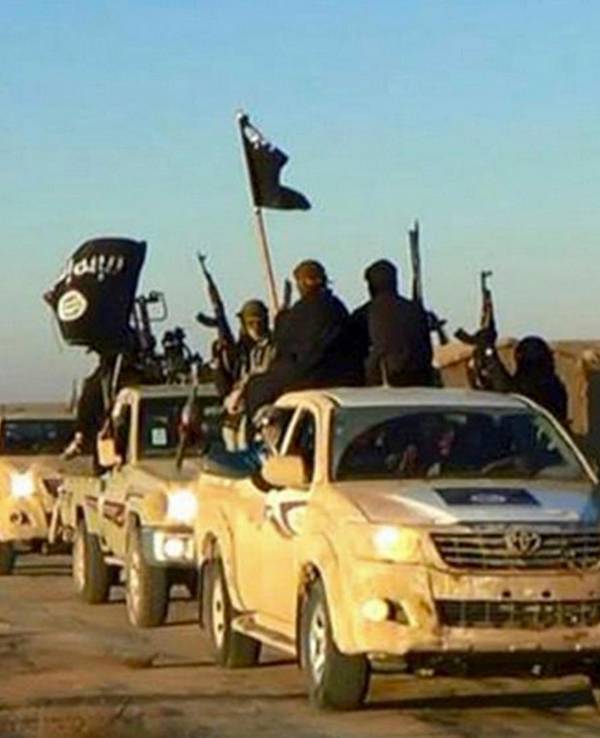 Ein Fahrzeugkonvoi der Terrormiliz Islamischer Staat in Syrien am 04.10.2017