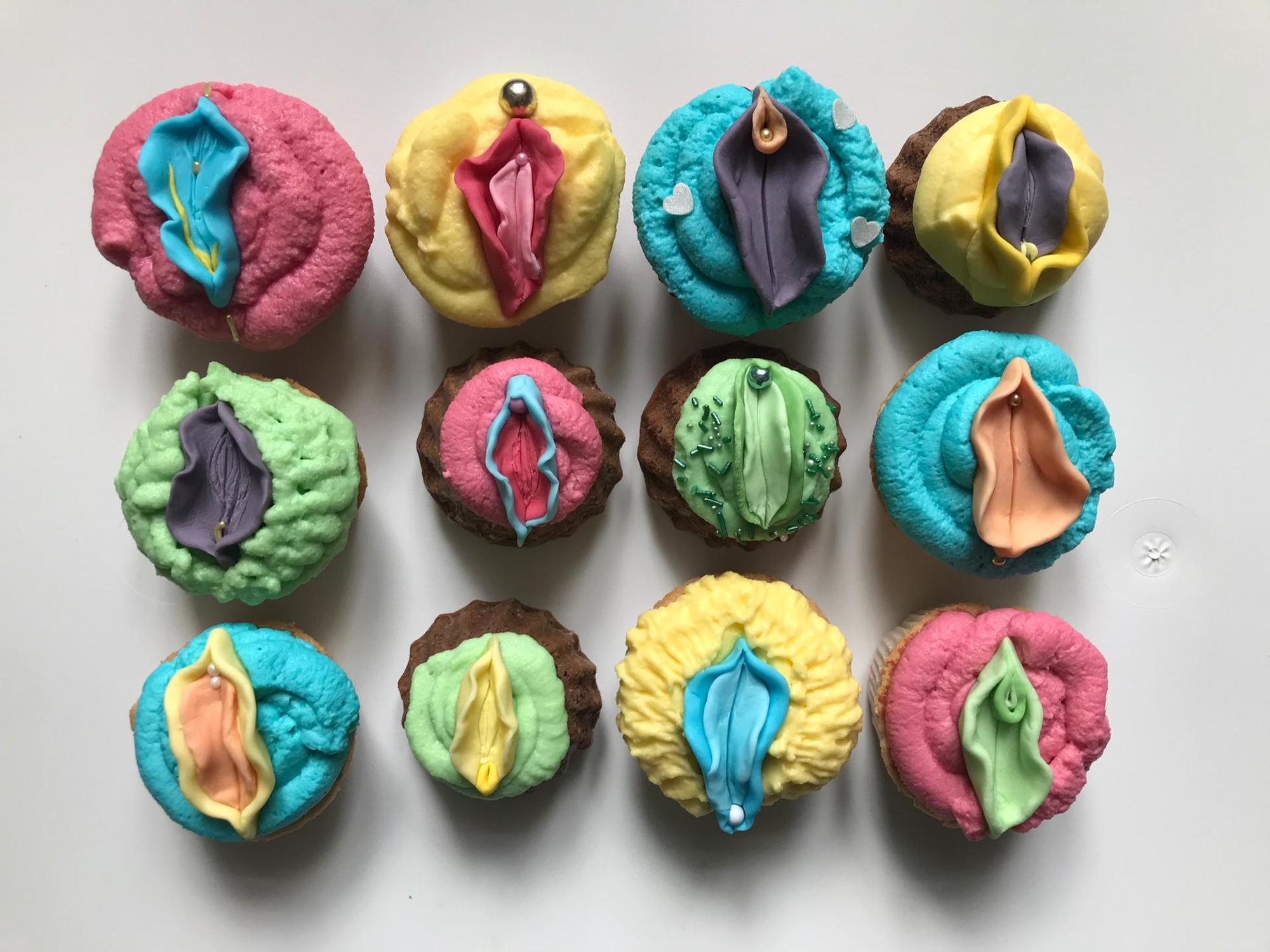 Vulva_Cupcakes_26062020