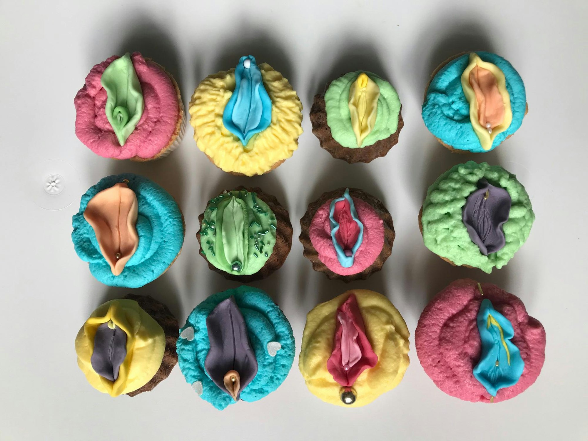 Vulva_Cupcakes_26062020