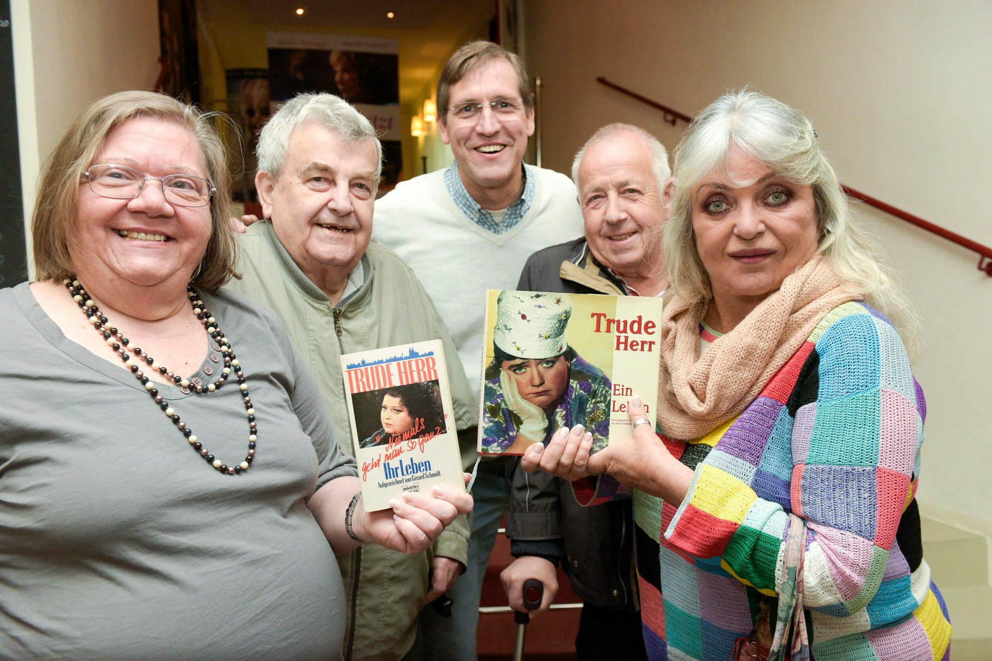 Gigi Herr mit Trude-Fans