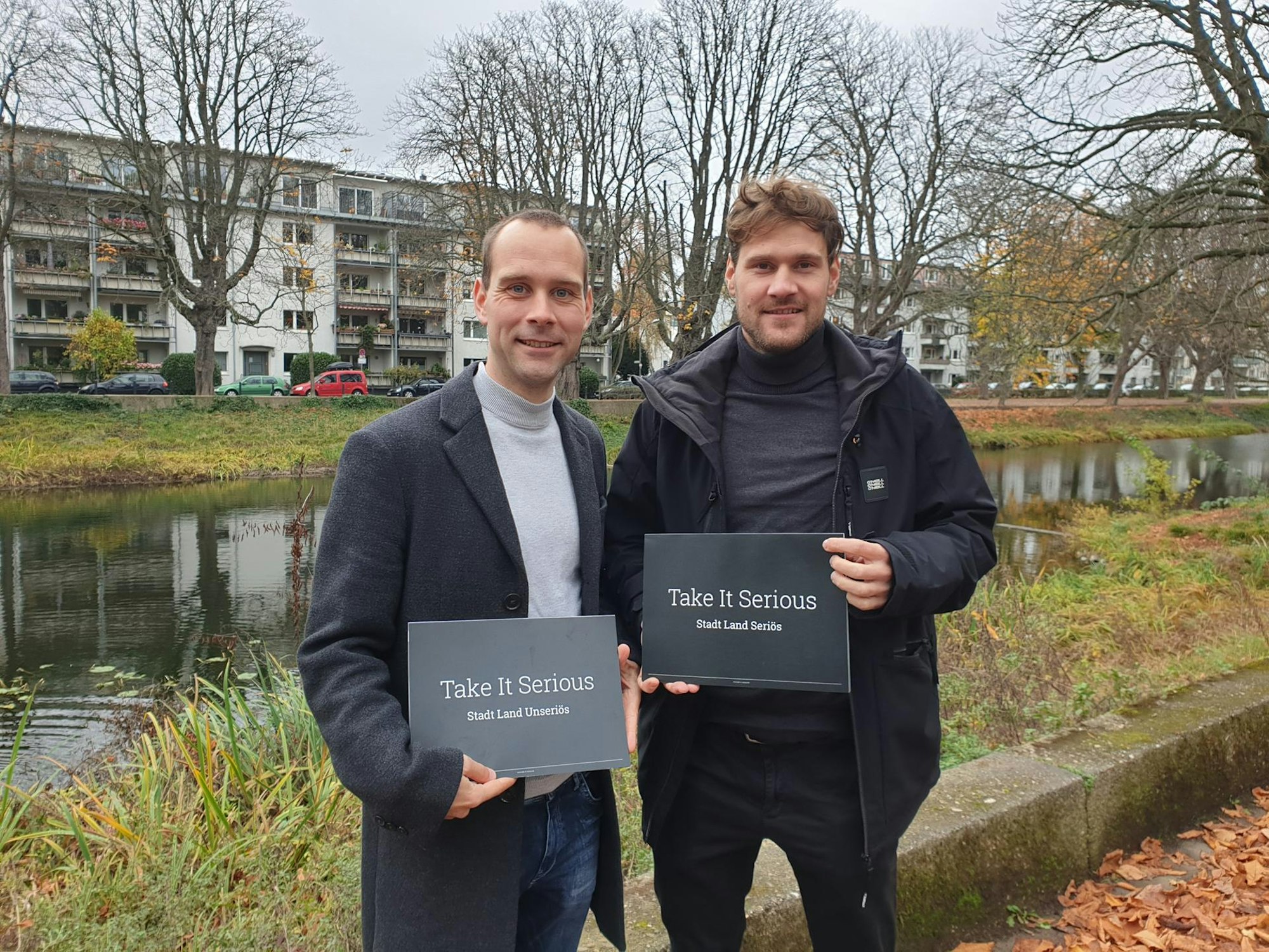 Die Kölner Stefan und Torsten Borchert (rechts) mit ihren selbst entwickelten Spielen.