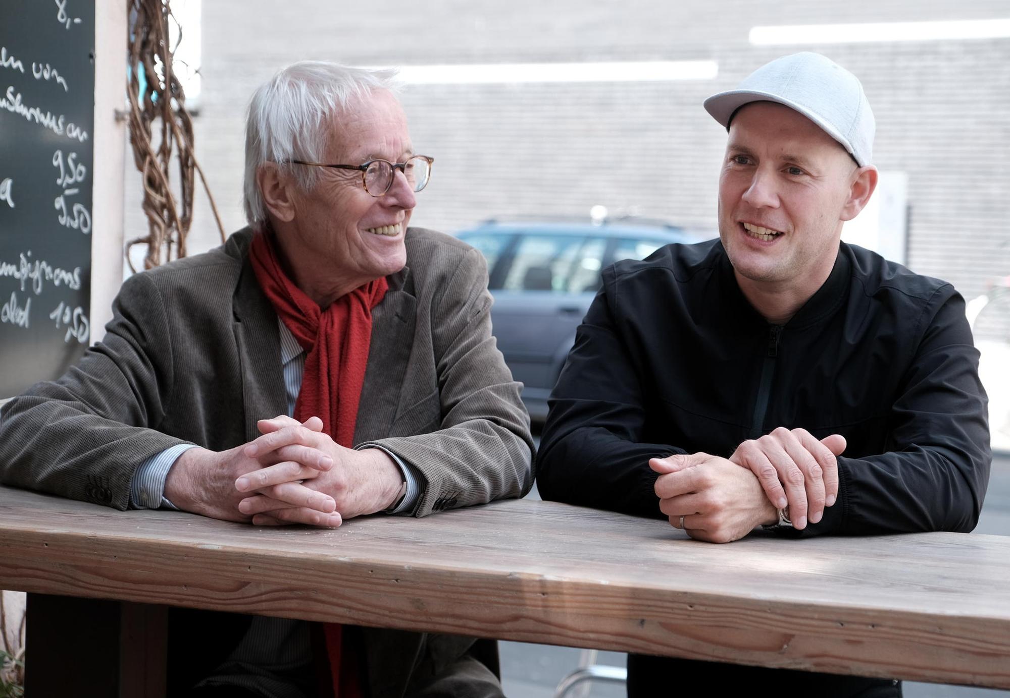 Oli P. im Gespräch mit Reporter Horst Stellmacher.