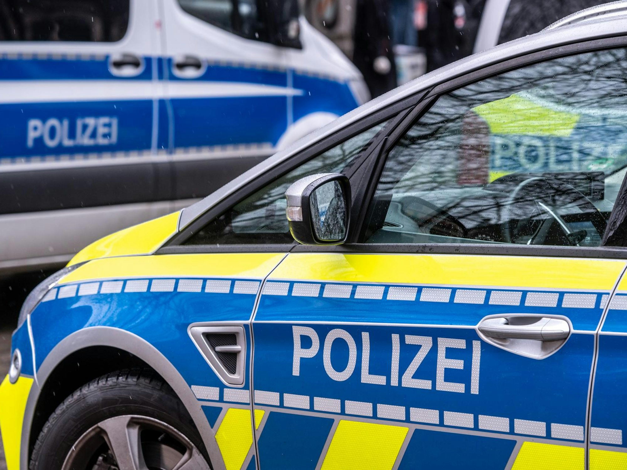 Polizei bei einem Einsatz in Köln
