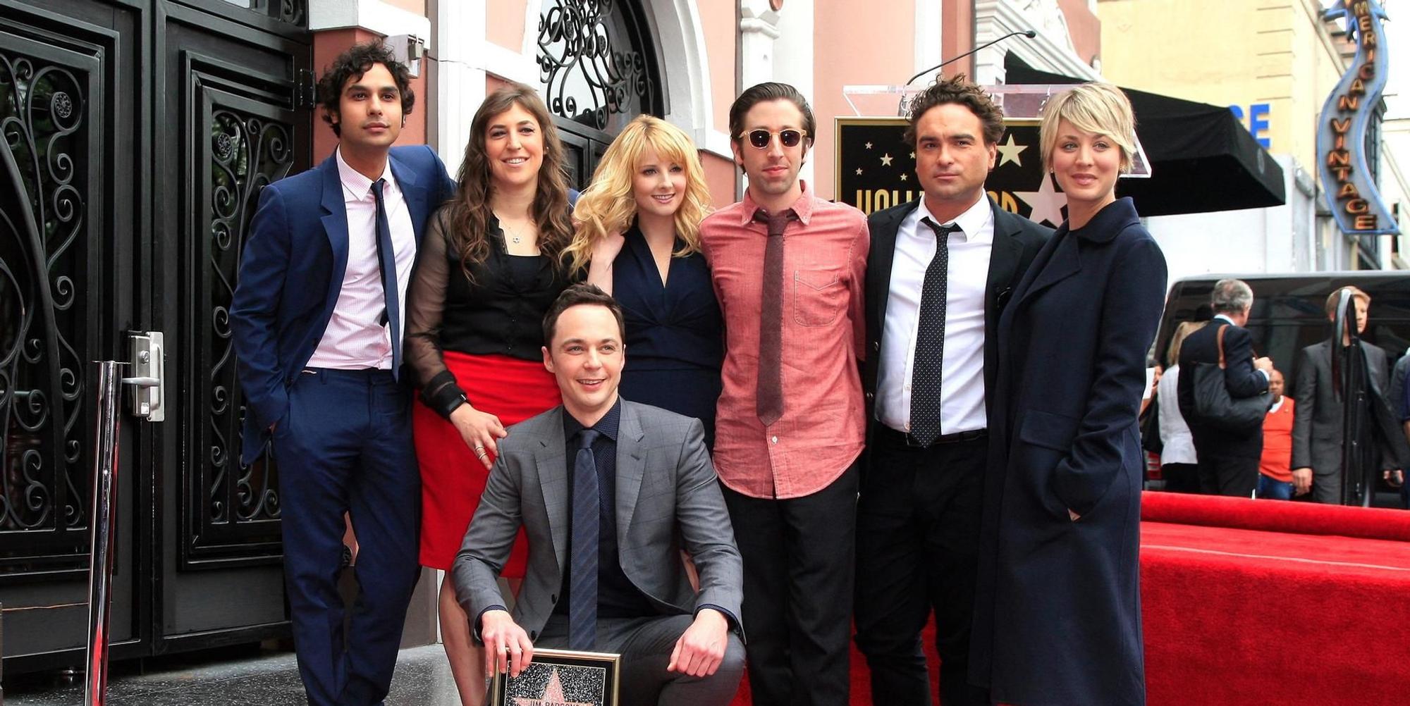 The Big Bang Theory-Cast: Kunal Nayyar, Mayim Bialik, Melissa Rauch, Simon Helberg, Johnny Galecki, Kaley Cuoco (v.l.) und Jim Parsons.