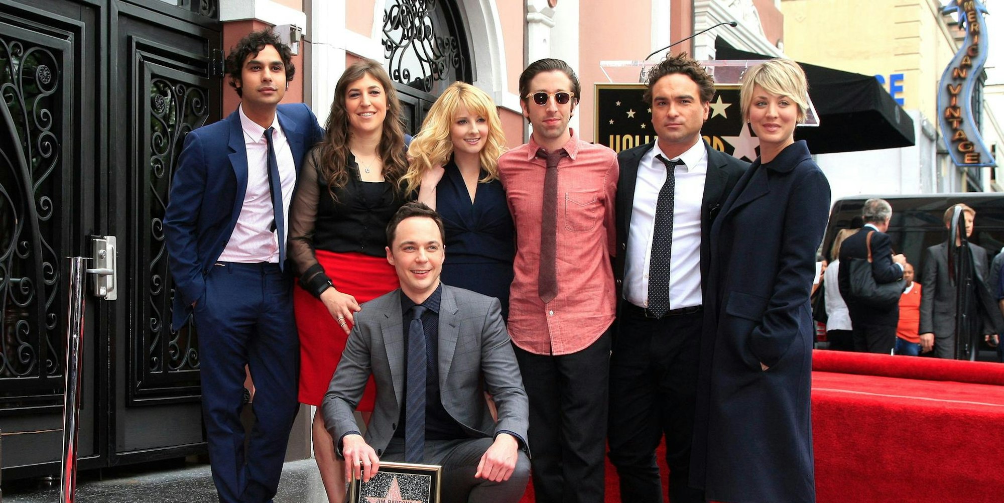 The Big Bang Theory-Cast: Kunal Nayyar, Mayim Bialik, Melissa Rauch, Simon Helberg, Johnny Galecki, Kaley Cuoco (v.l.) und Jim Parsons.