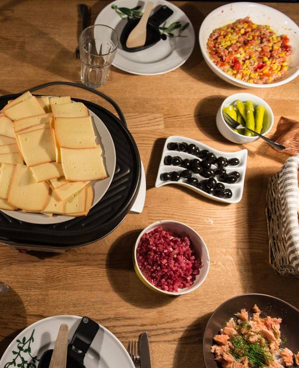 Raclette: So frieren Sie Silvester-Reste richtig ein.