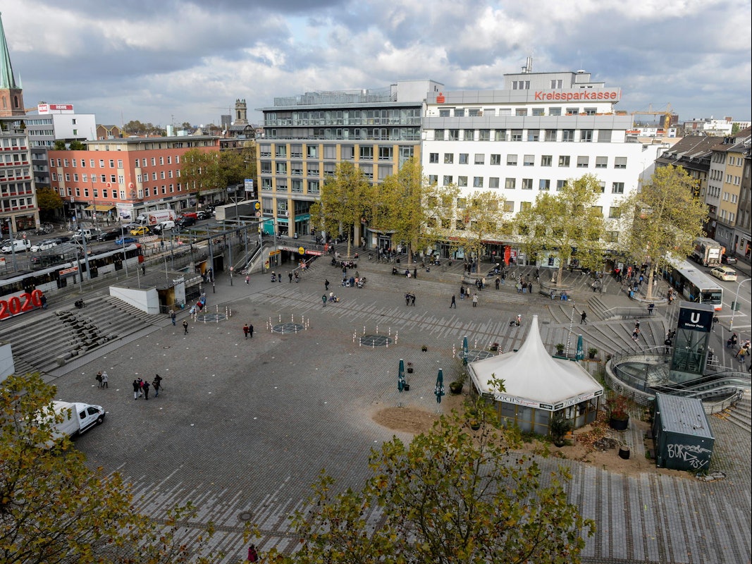 Blick auf den Wiener Platz in Köln-Mülheim.