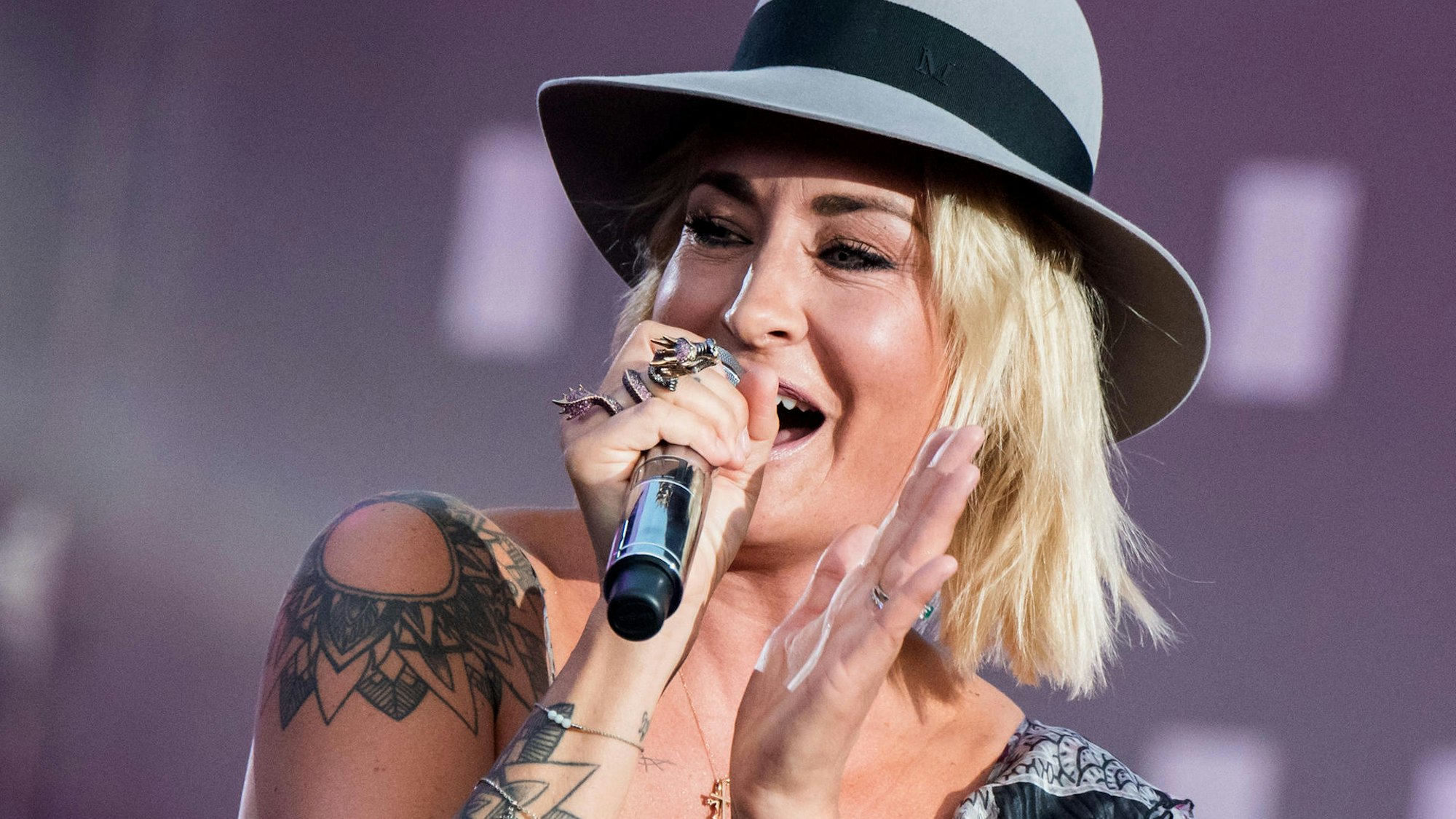 Sängerin Sarah Connor bei einem Auftritt im Mai 2019 in Hamburg.