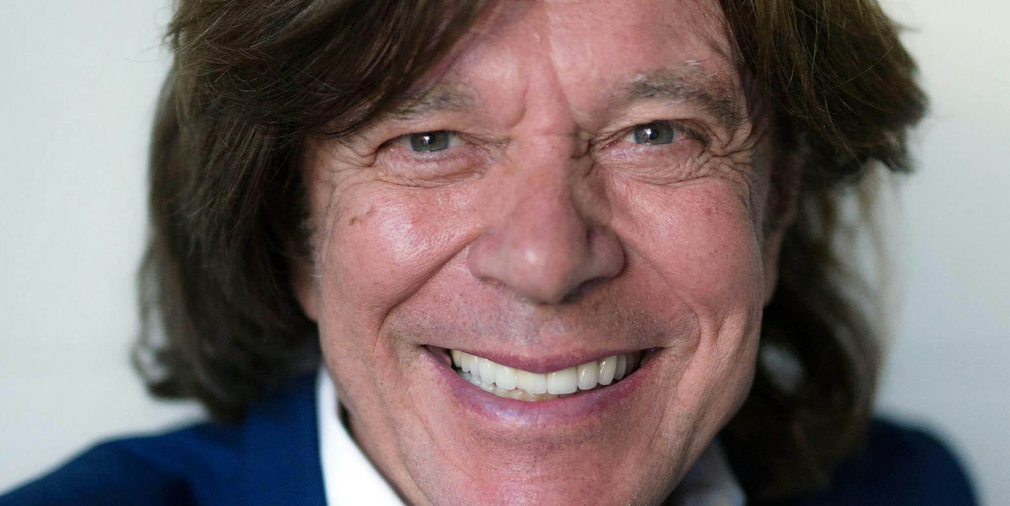 Jürgen Drews lächelt in die Kamera