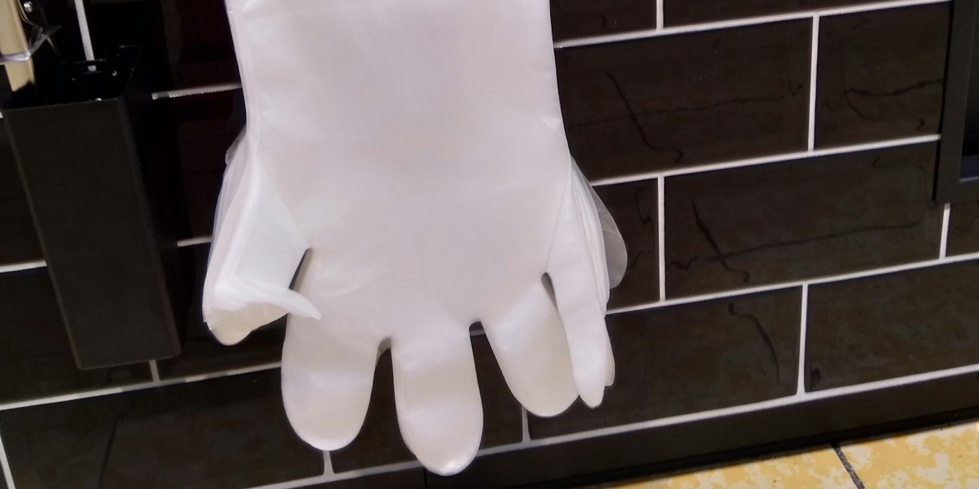 Aldi_Sued_Handschuhe_Baeckerei