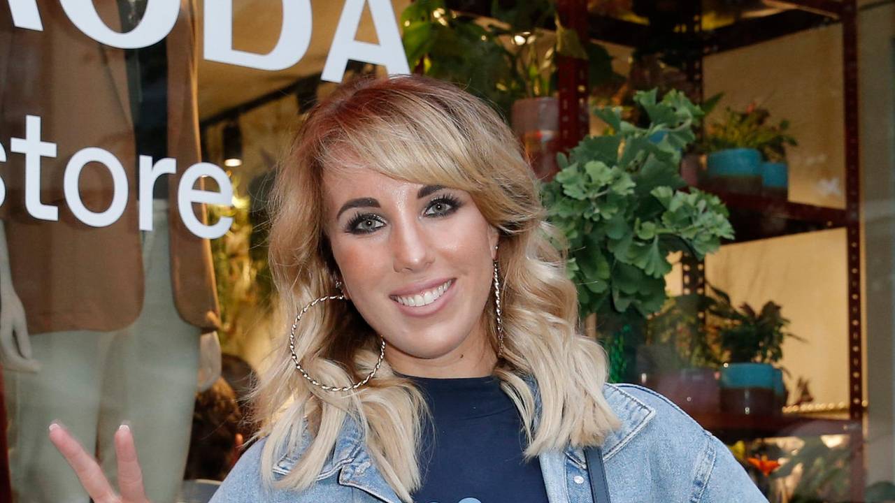 Annemarie Eilfeld moderiert am 25. April 2021 zum ersten mal ihre Radio-Show für einsame Singles