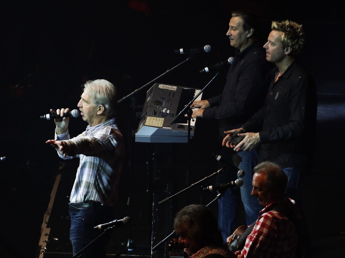 01K___24_71-112907402_ori