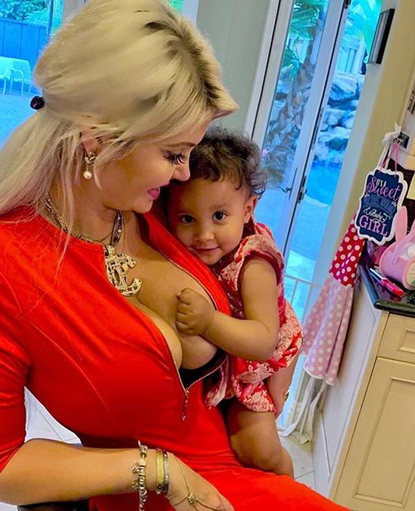 Sophia Vegas mit Tochter