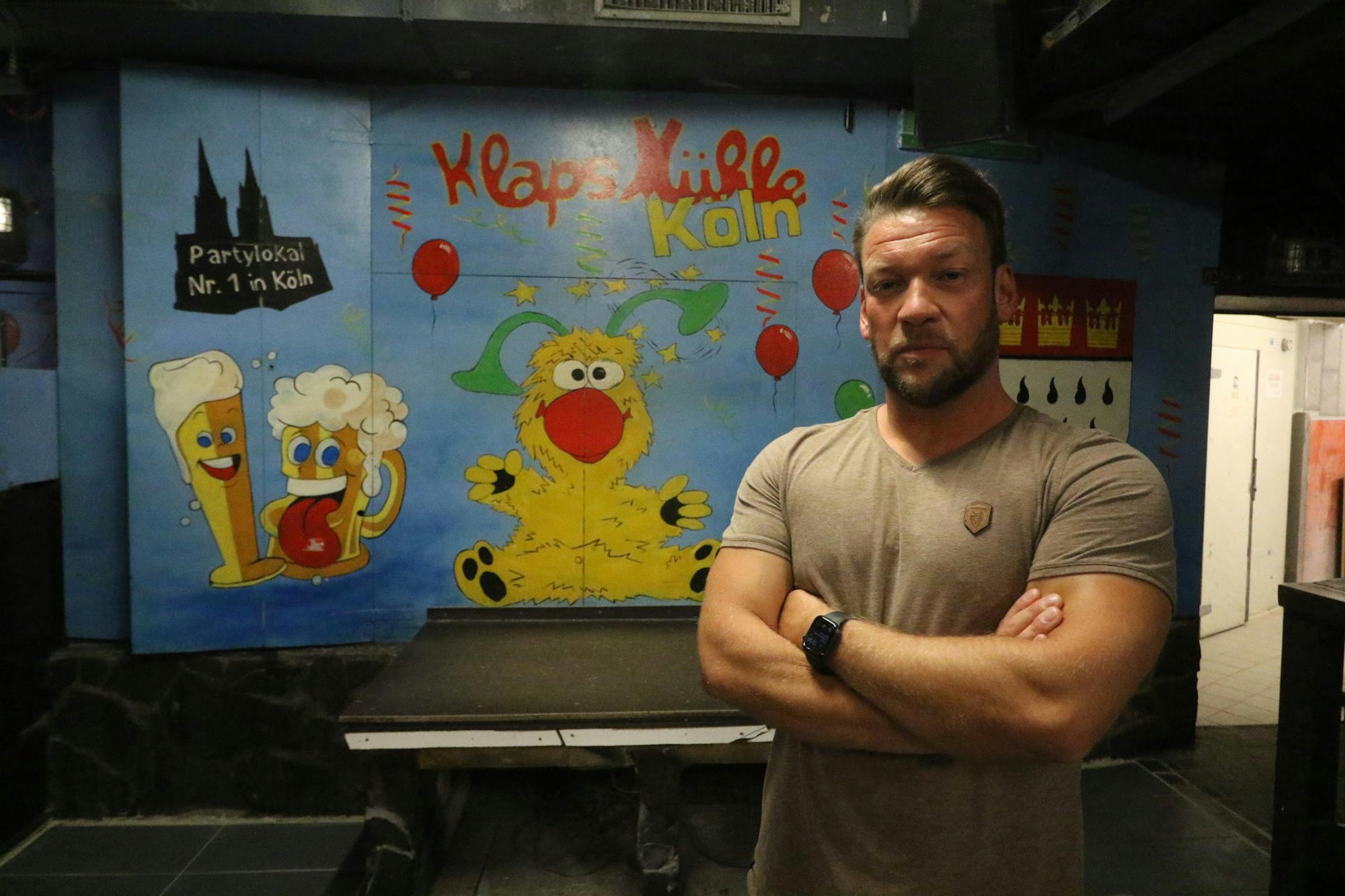 Das Foto zeigt Nico Rosenthal, Geschäftsführer des Kölner Nachtclubs „Klapsmühle“.