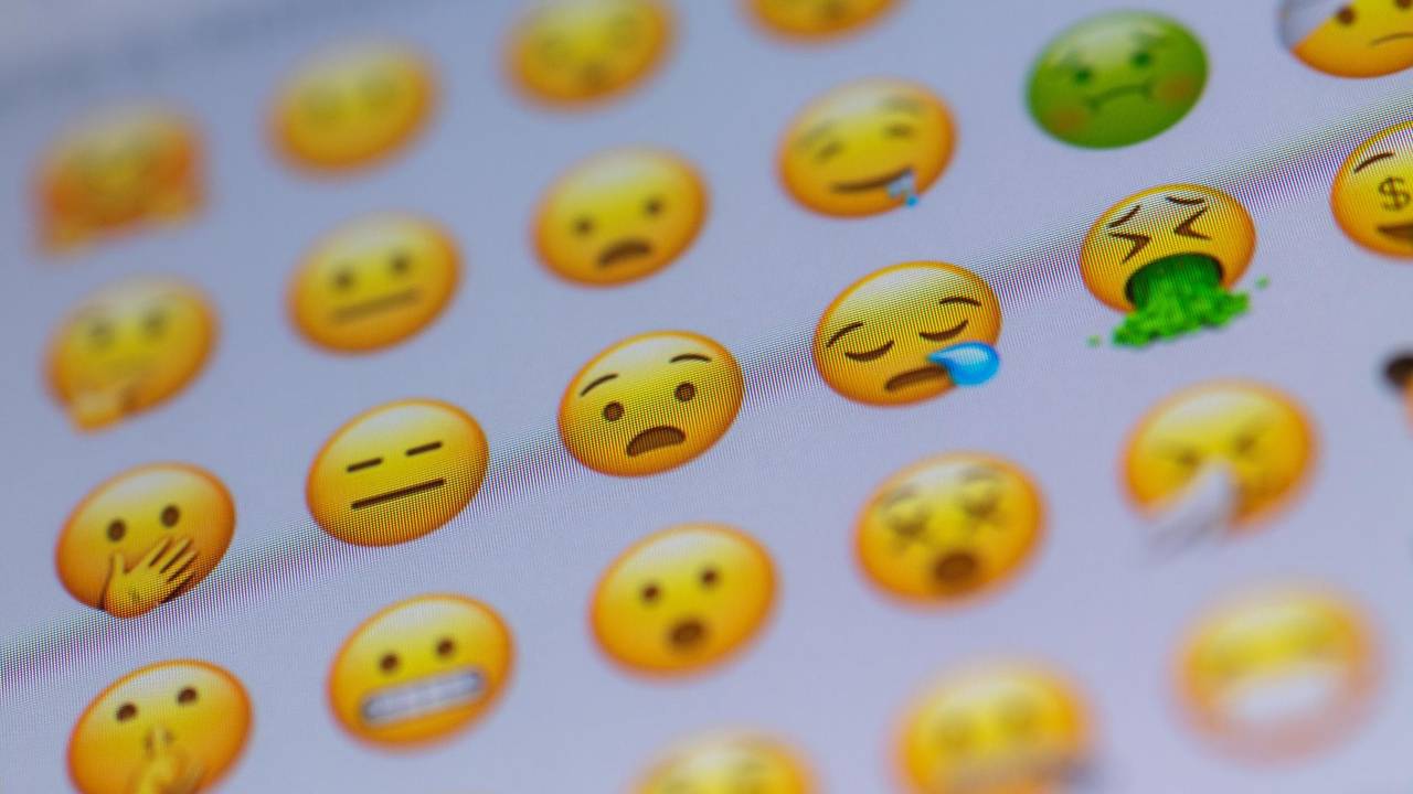 Verschiedene Emojis auf WhatsApp.