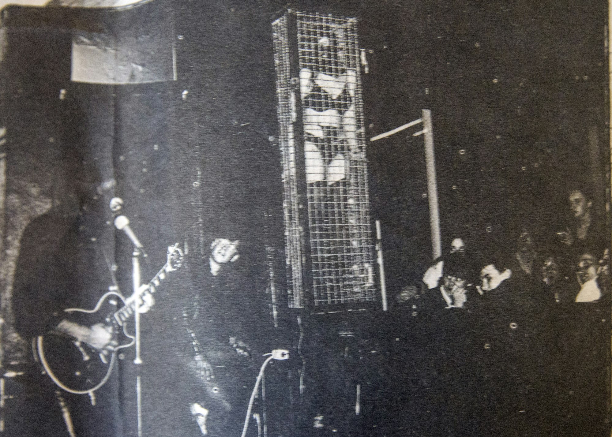 01K___22_71-97448275_ori