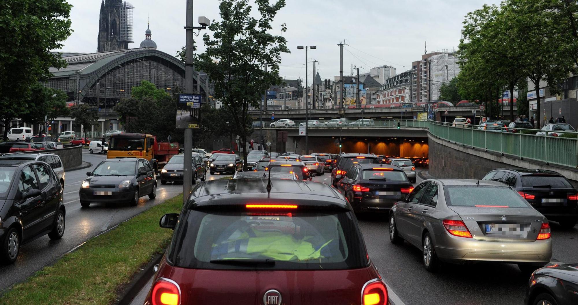 Stau auf der Nord-Süd-Fahrt