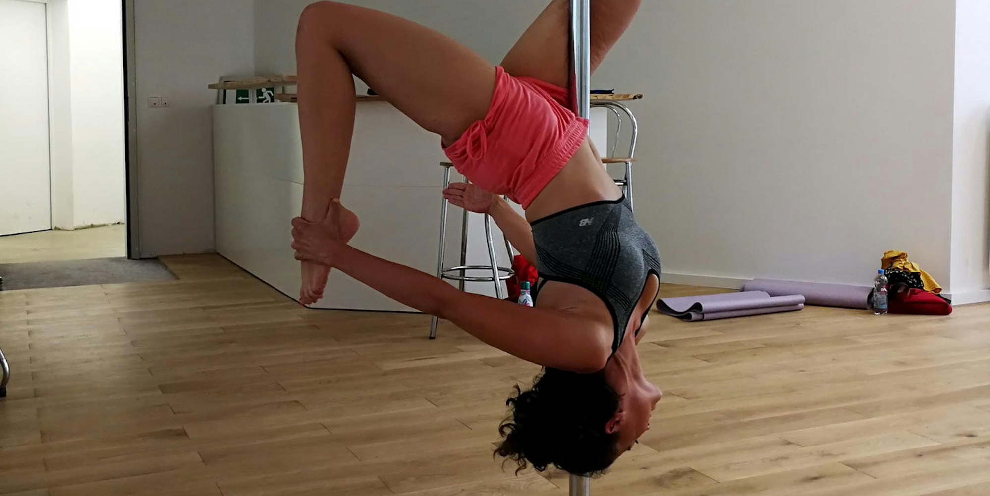 Liza_Tzschirner_Poledance