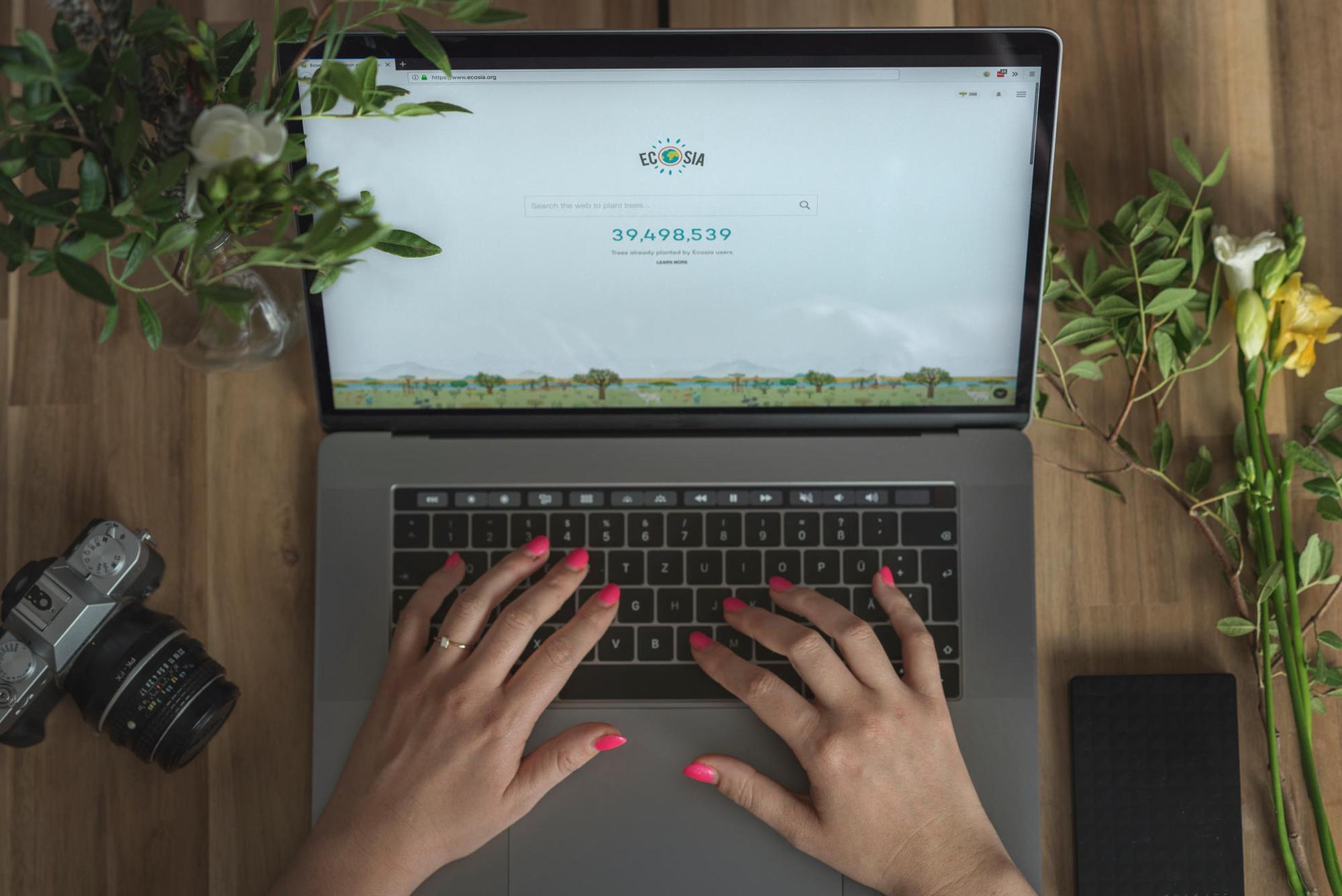 Ecosia on Laptop