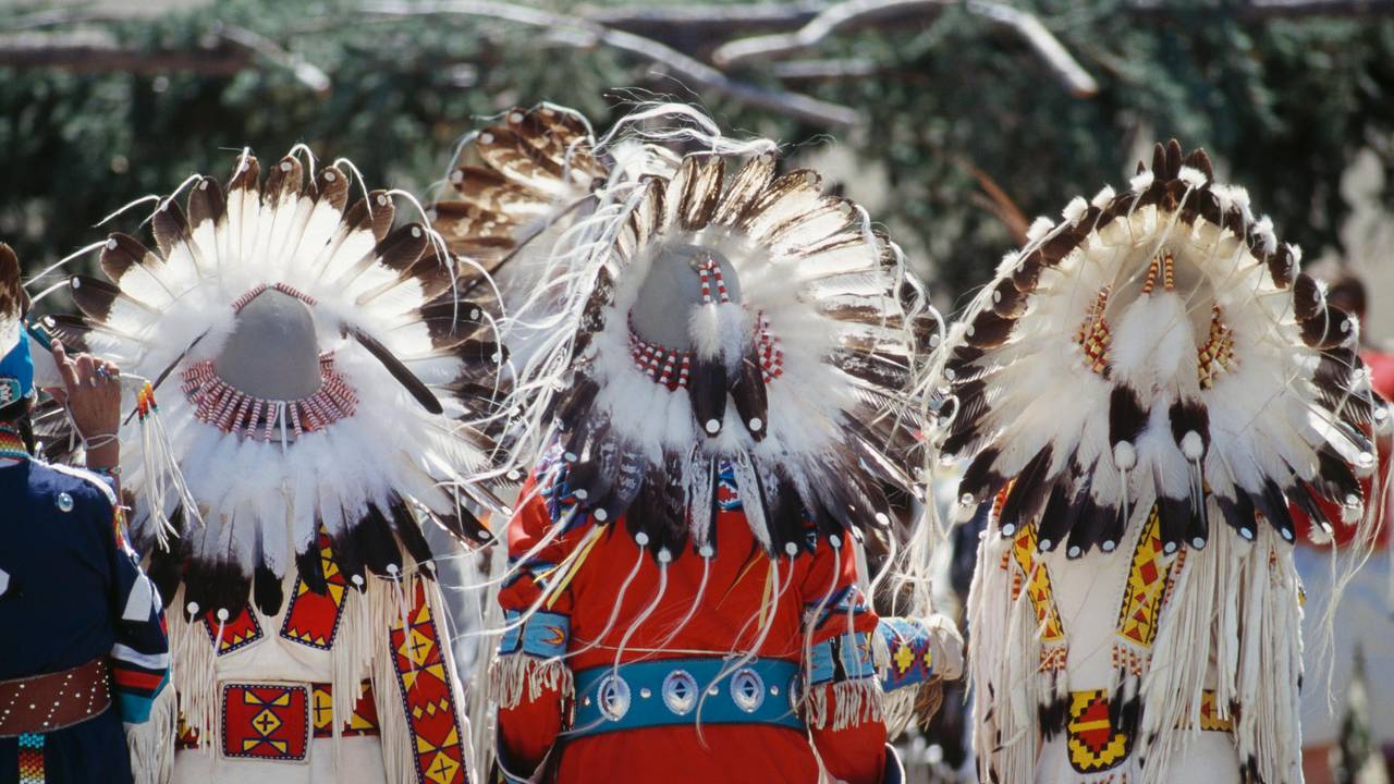 Indianerkostüme in Kanada.