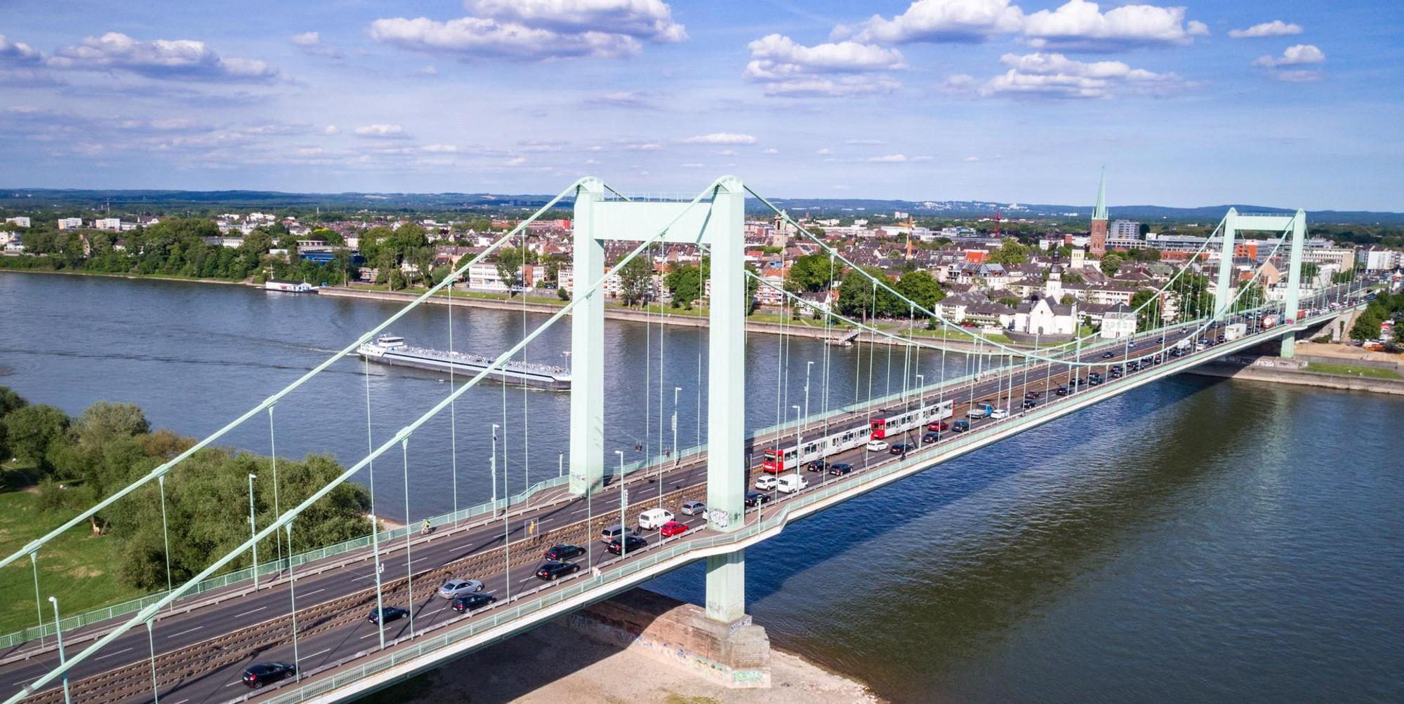 Mülheimer Brücke 170717