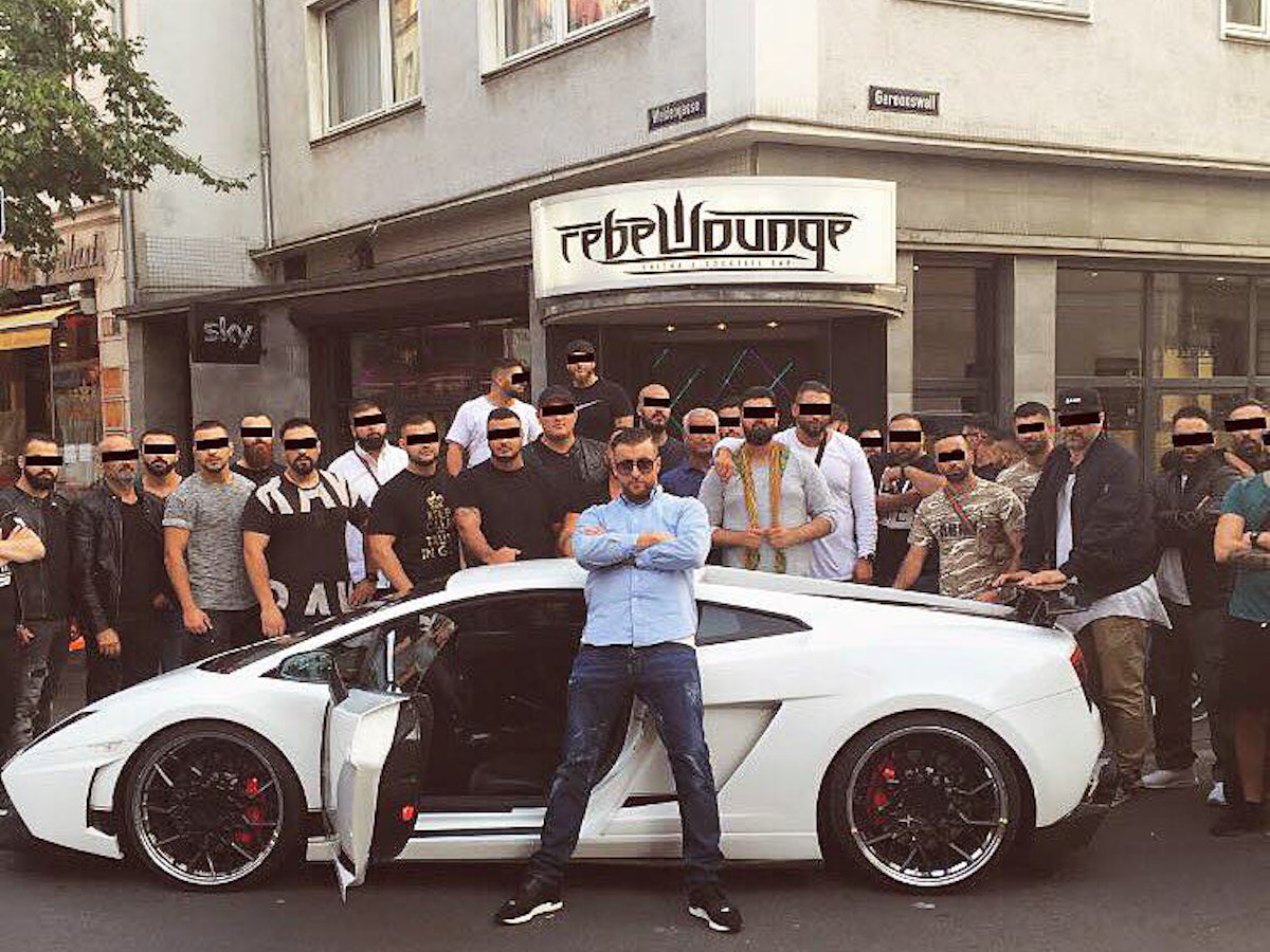 01D___03_71-103930190_ori