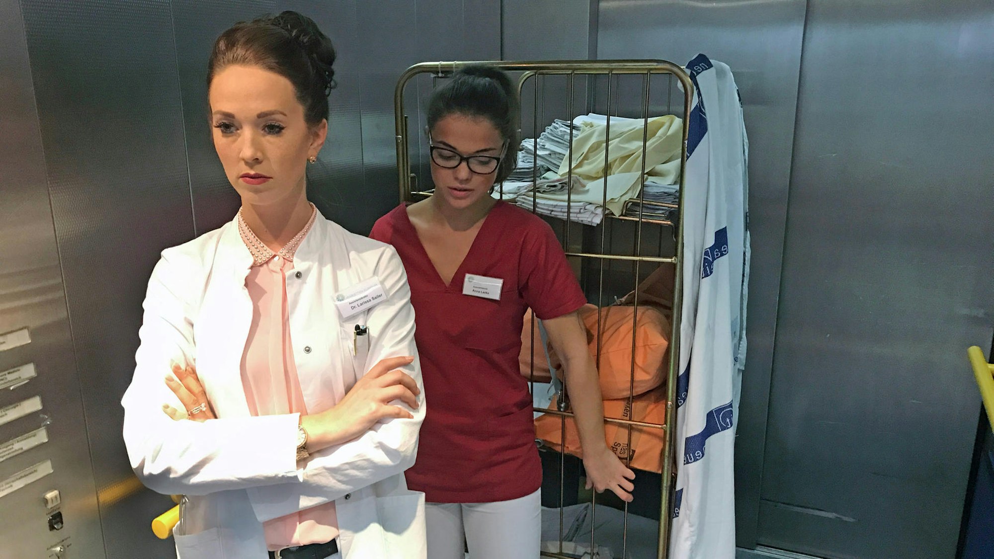 schwestern-03-dr.-larissa-sailer-anna